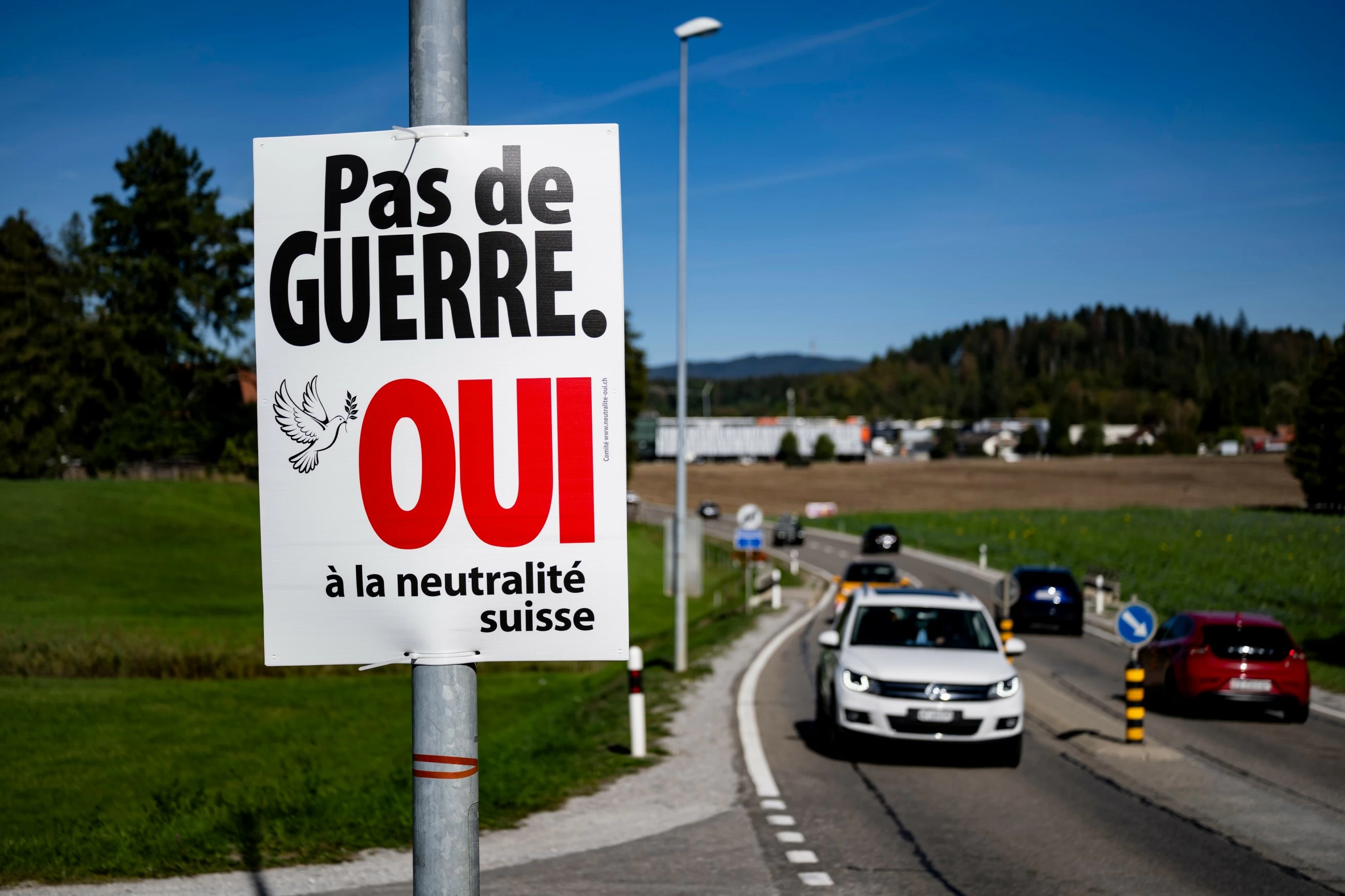 Majority of Swiss voters reject tighter neutrality rules