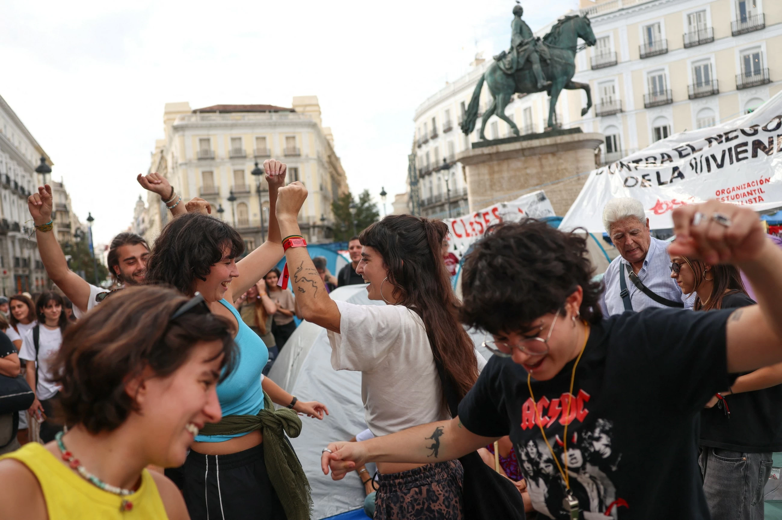 Spain aims to ban evictions until 2030 amid housing protests