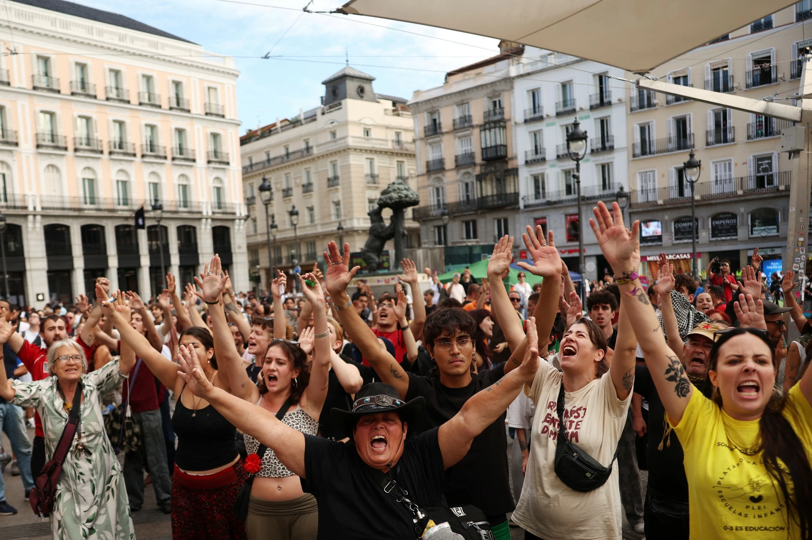 Spain aims to ban evictions until 2030 amid housing protests