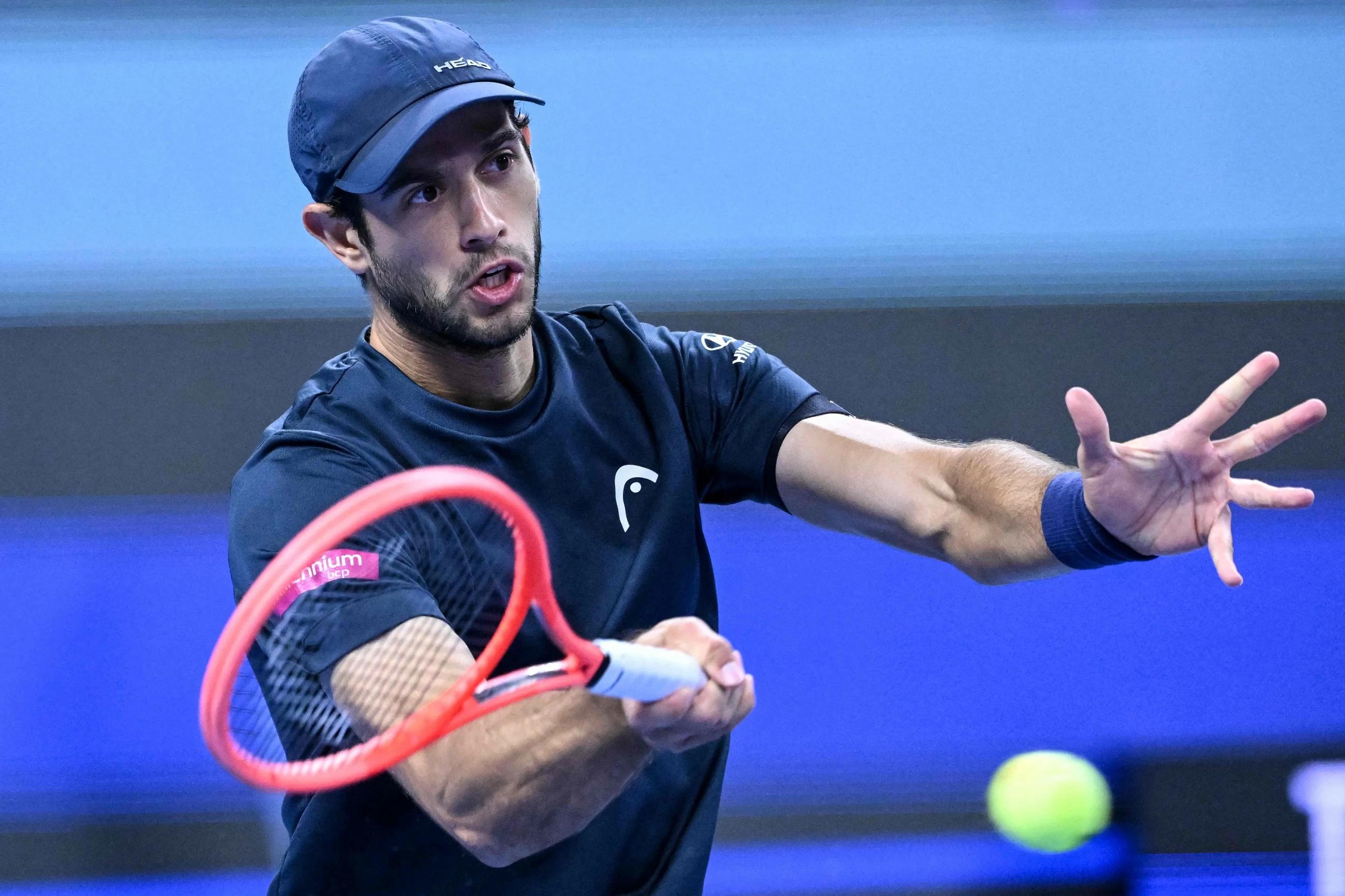 Djokovic and Khachanov advance at China Open