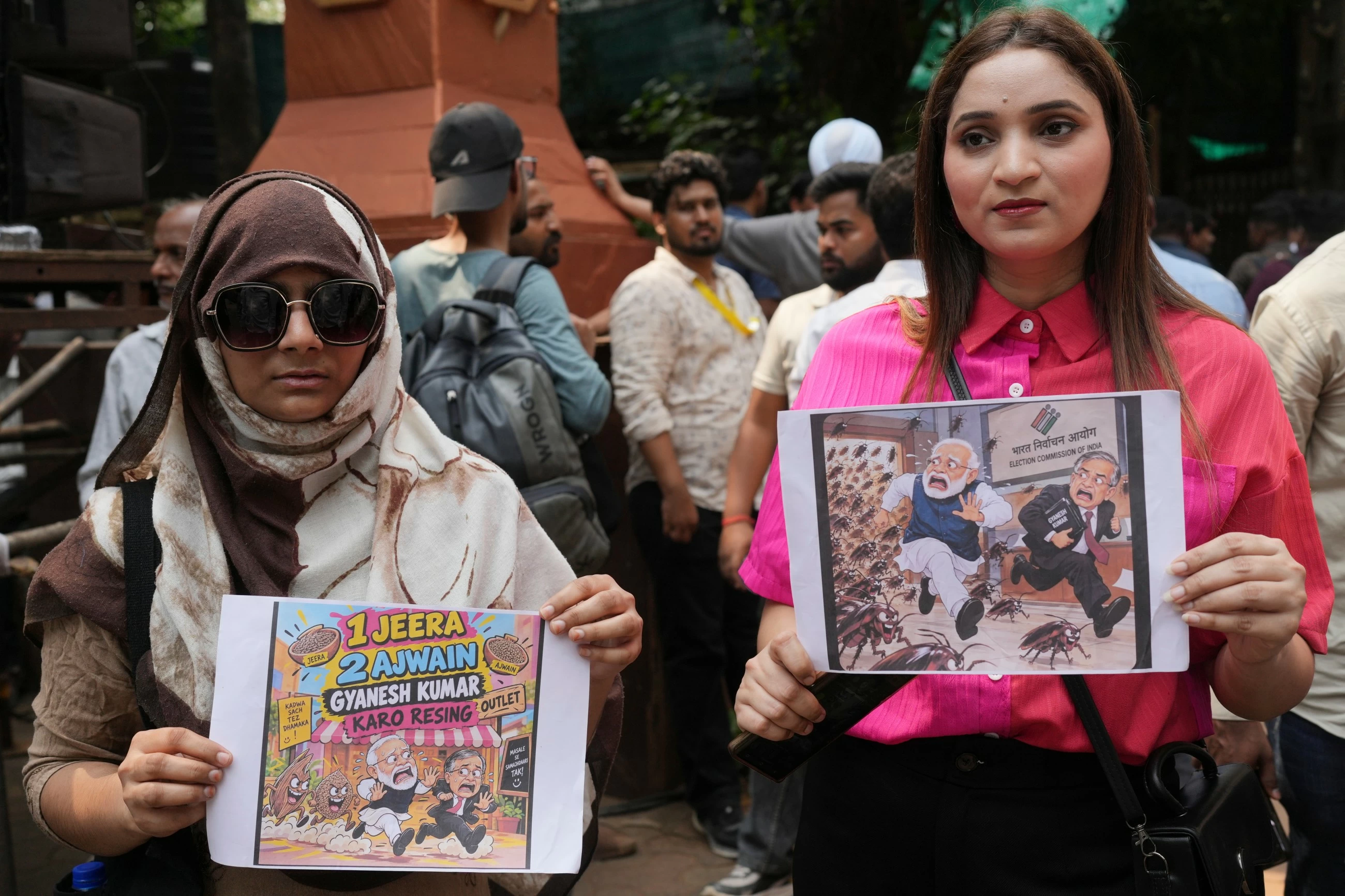 'Cockroaches' join India protests demanding election chief resign
