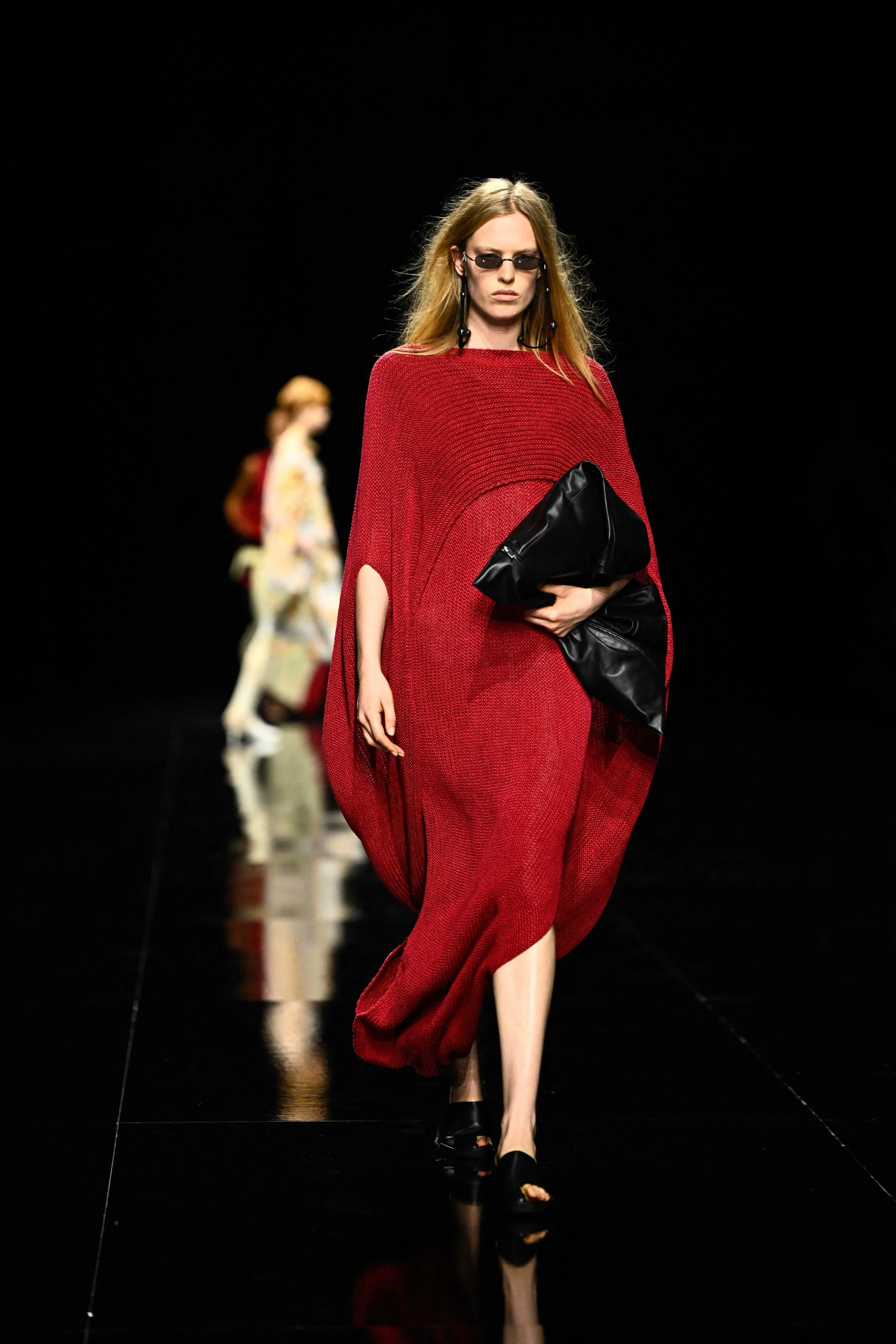 Paris Fashion Week defies luxury slump with spectacle and glamour