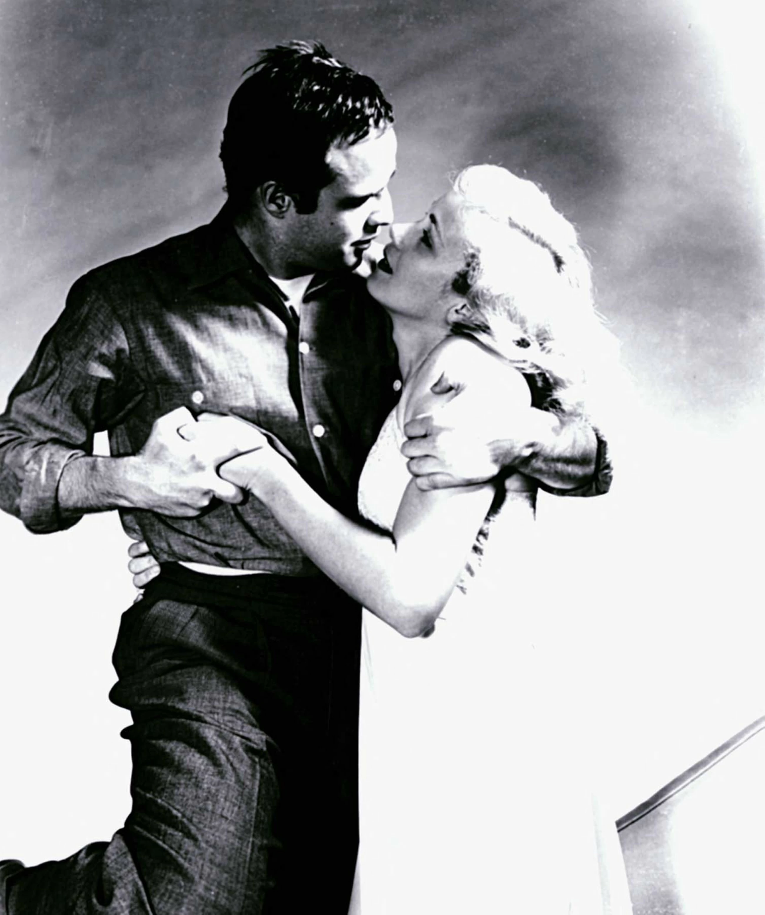 Eva Marie Saint, Oscar winner of Hollywood classics, dies at 102