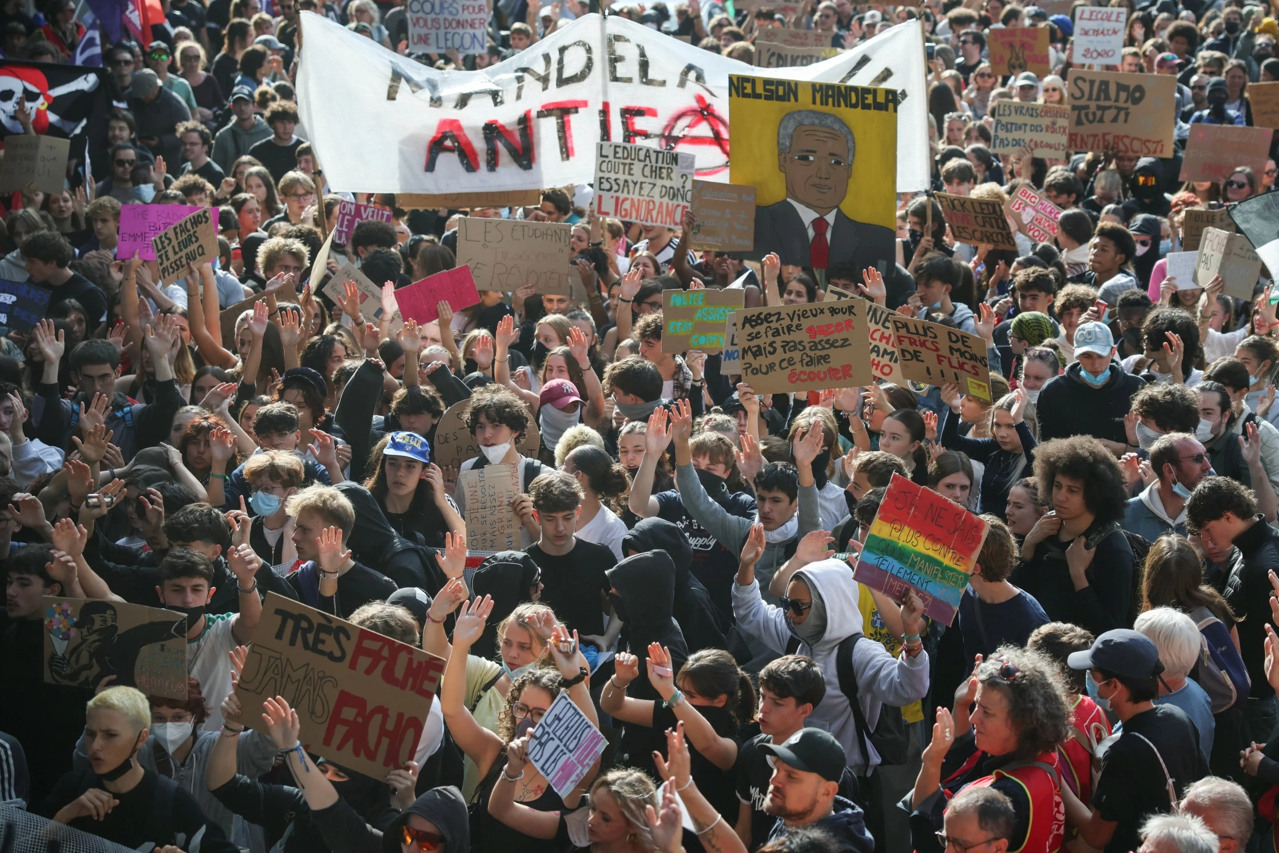 France suspends stun grenade use as over 250,000 join student protests nationwide