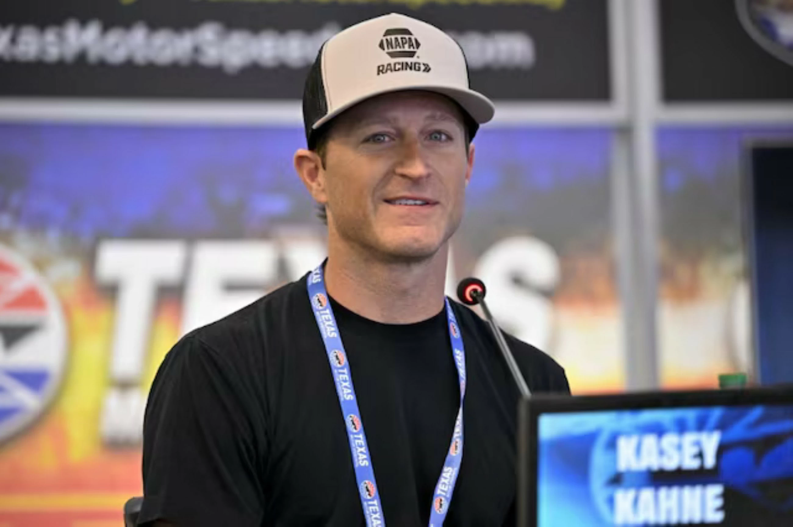 Kasey Kahne returning to full-time racing in '27 in Spire truck
