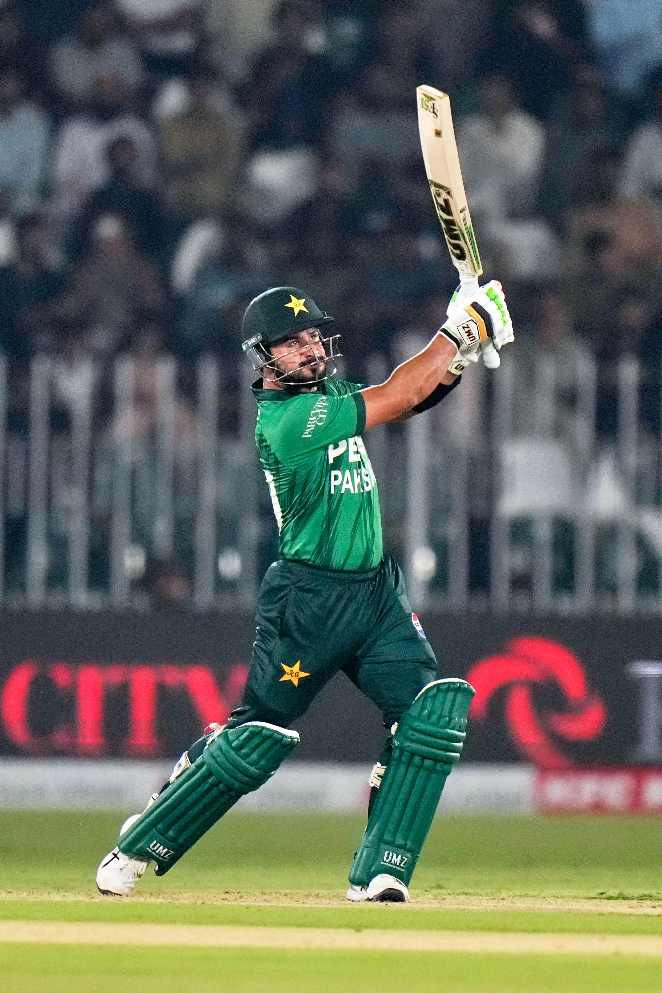 Farhan, Sadaqat power Pakistan to victory over Sri Lanka in T20 opener