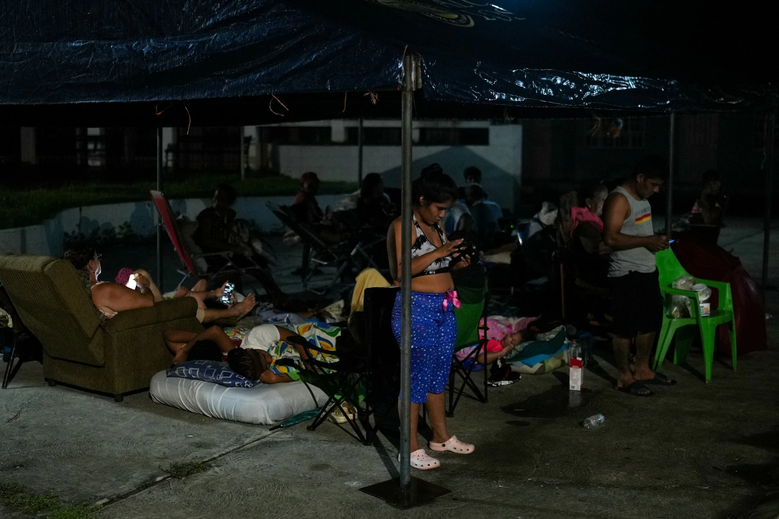 Powerful earthquakes rock Panama