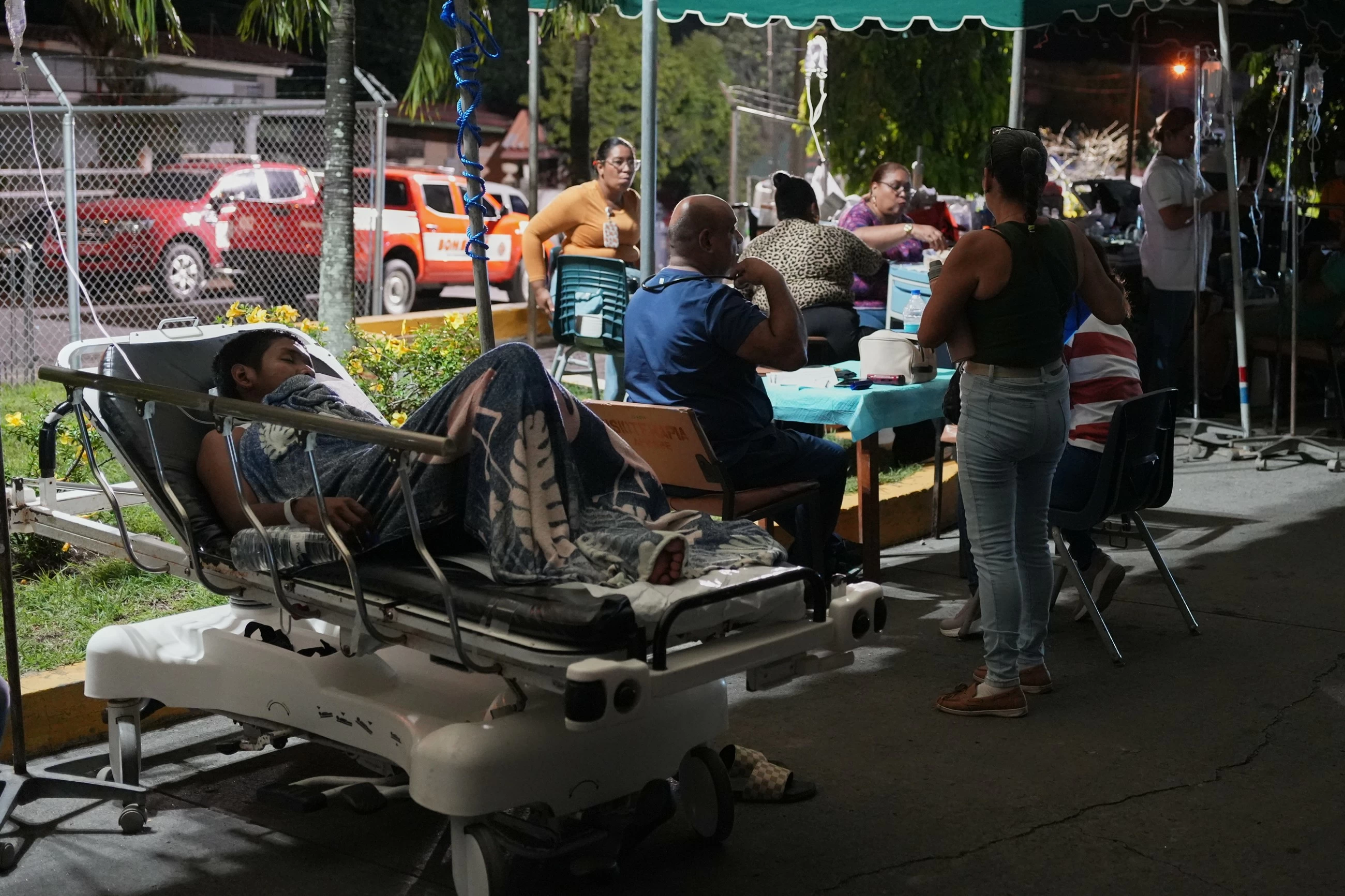 Powerful earthquakes rock Panama