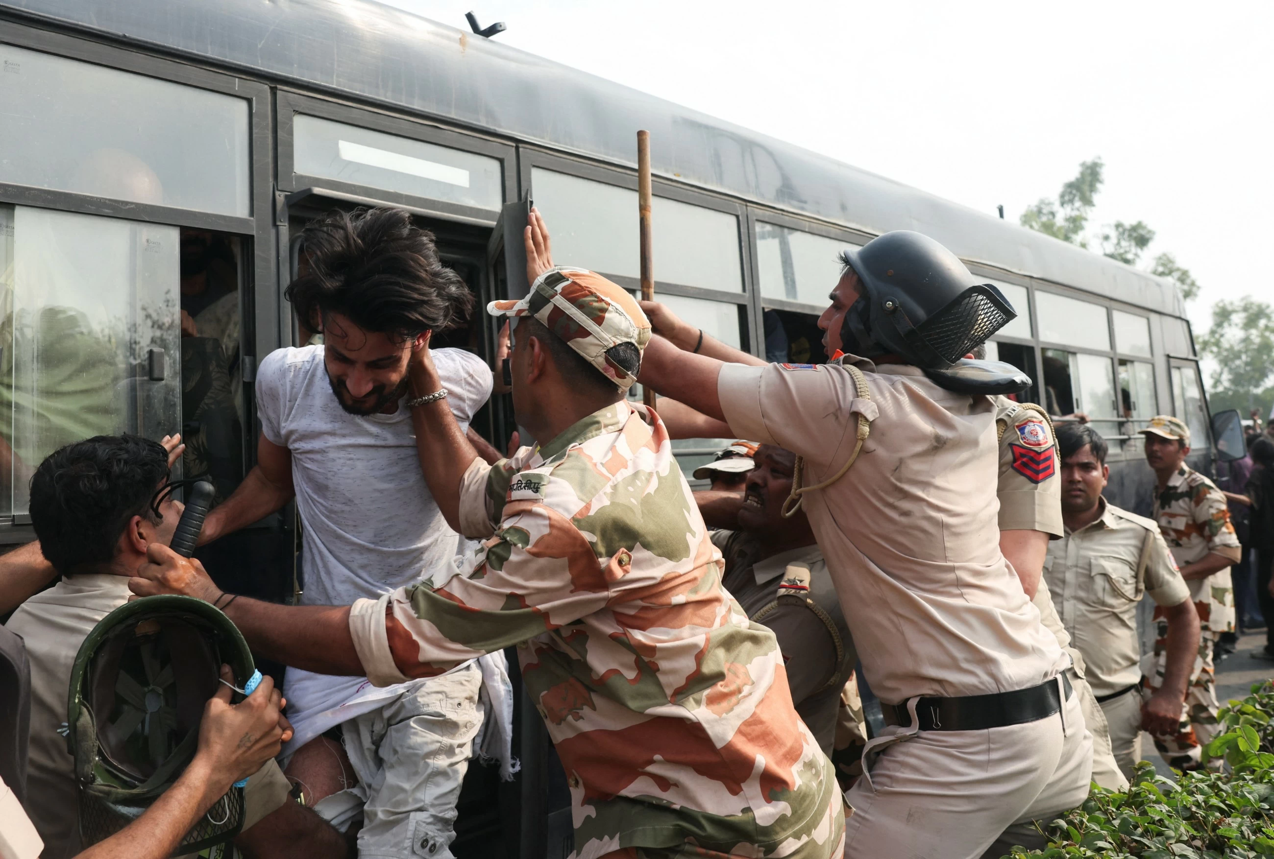 Over 3,000 held across Delhi during protest against Chief Election Commissioner
