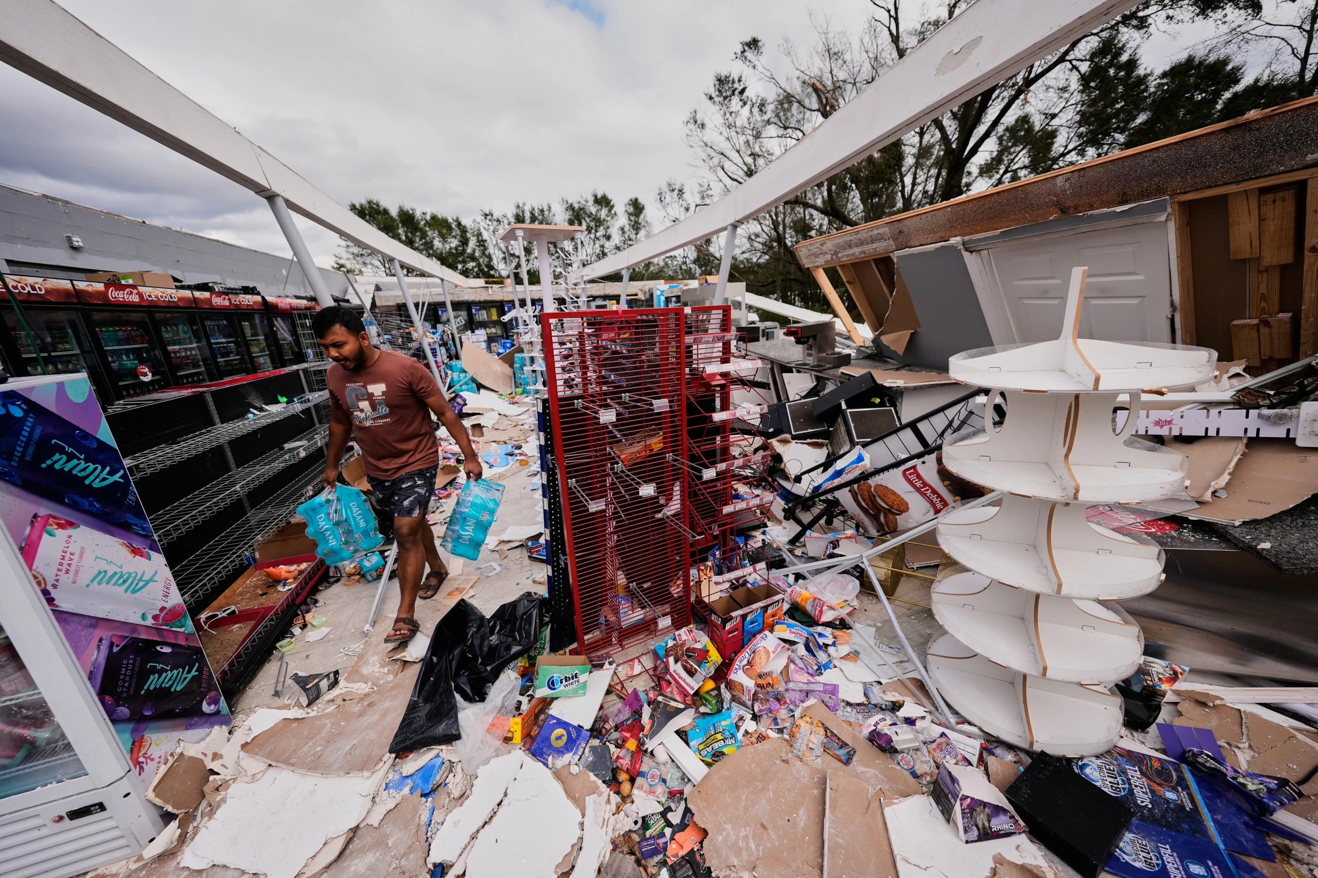 At least 4 dead as cyclone Isaias drenches southern US