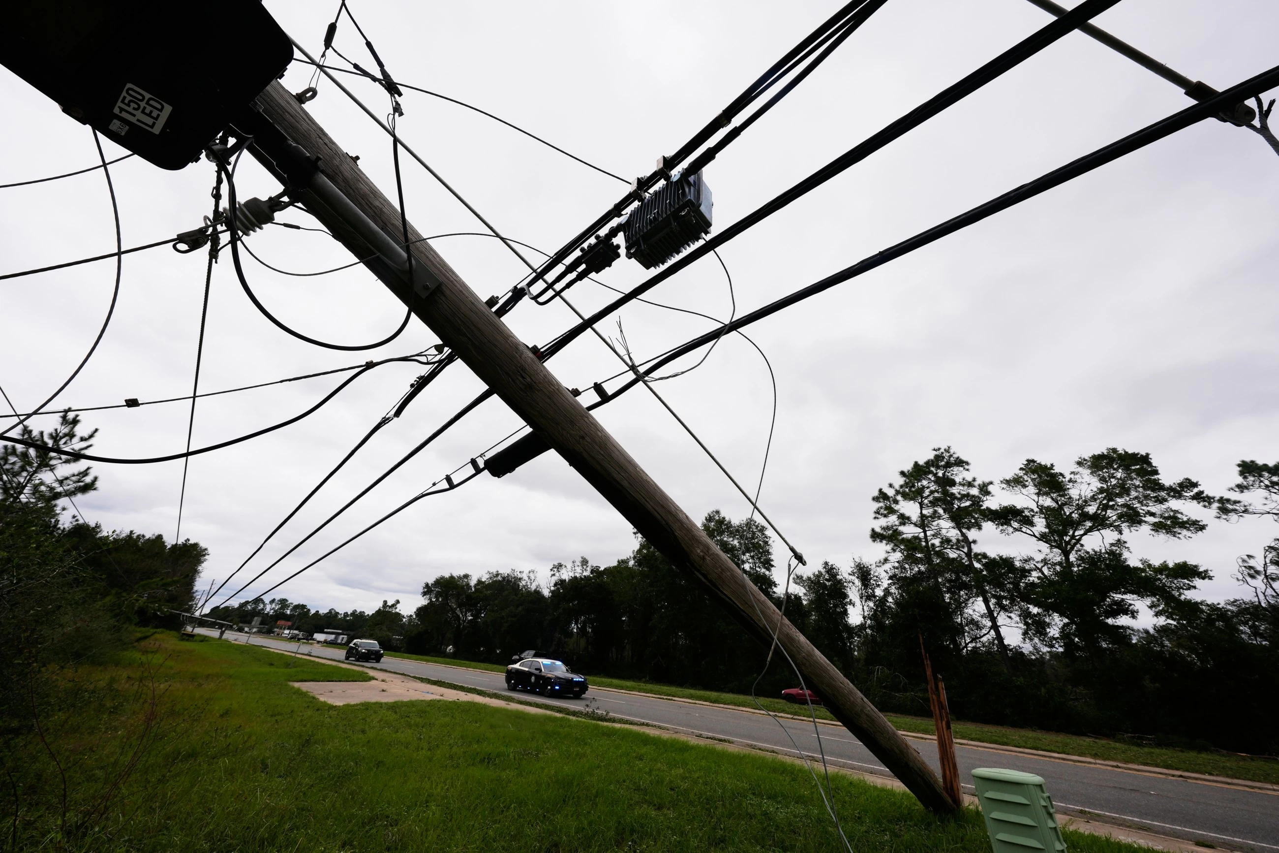 At least 4 dead as cyclone Isaias drenches southern US
