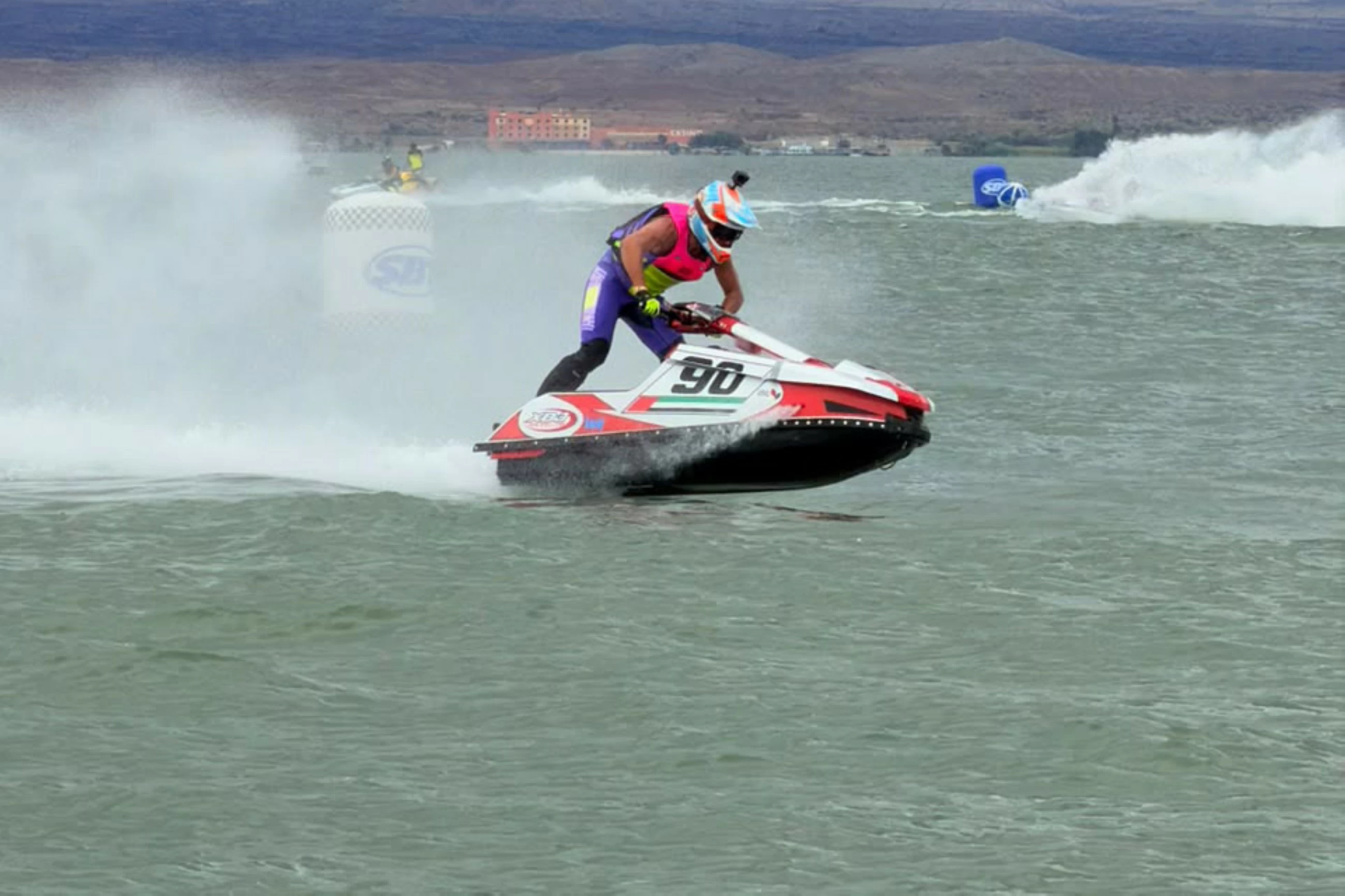 XBJ Racing krönt sich zum Pro Ski GP-Champion bei der ...