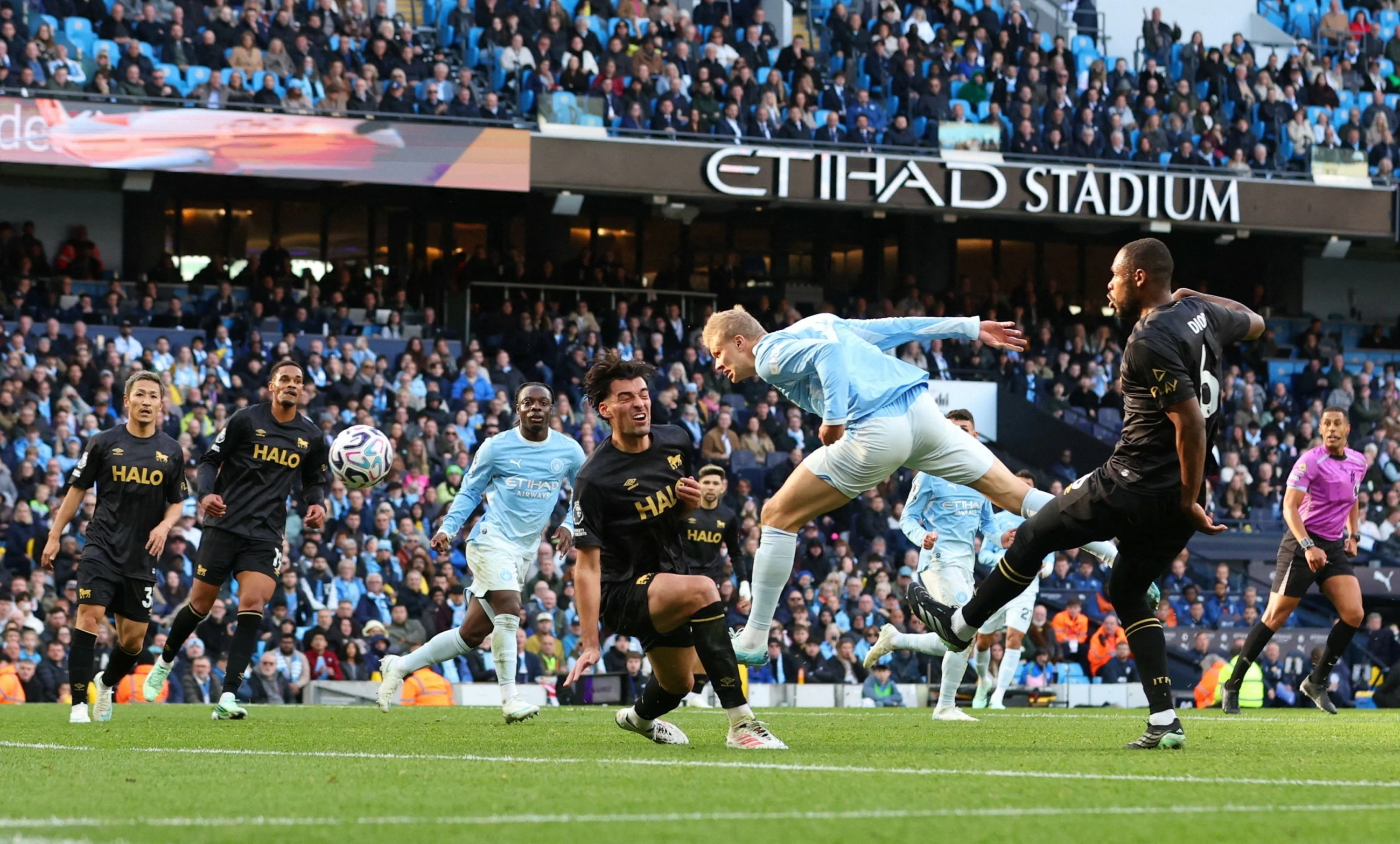 Haaland scores double as City maintain perfect start