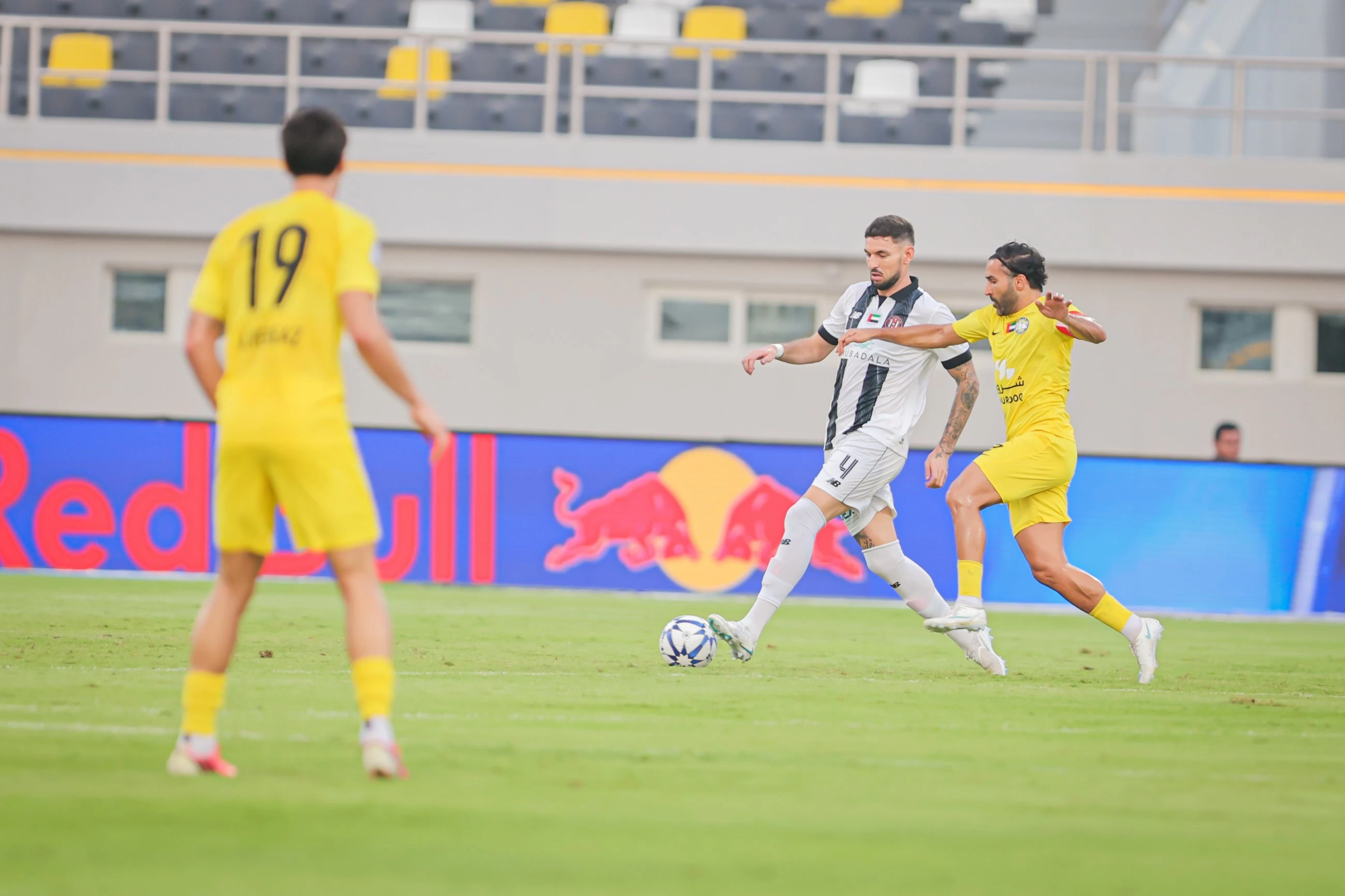 Al Jazira return to top, Al Wahda win as Al Ain streak snapped