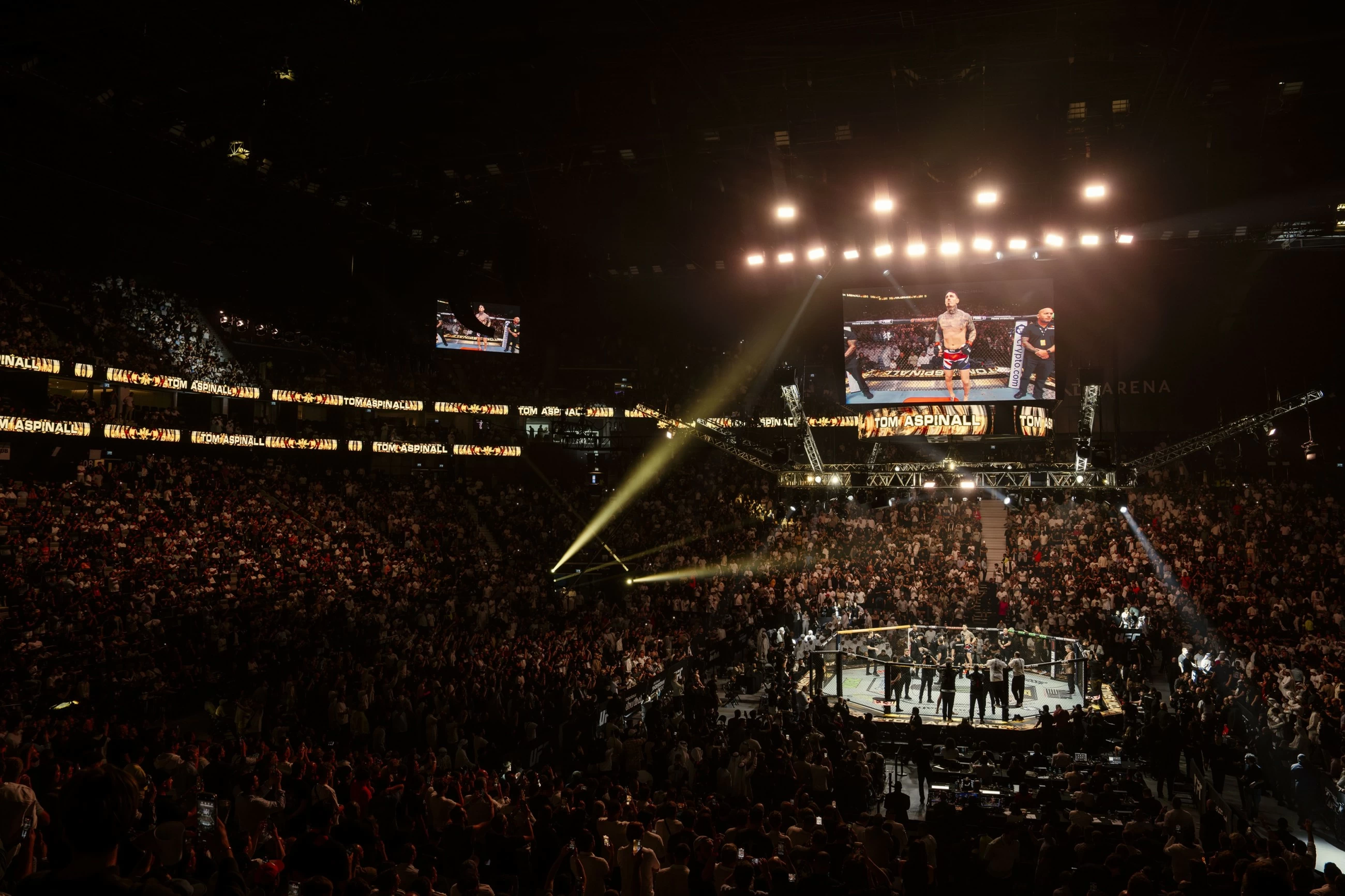 Volkanovski vs Evloev set to thrill fans at Etihad Arena in Abu Dhabi