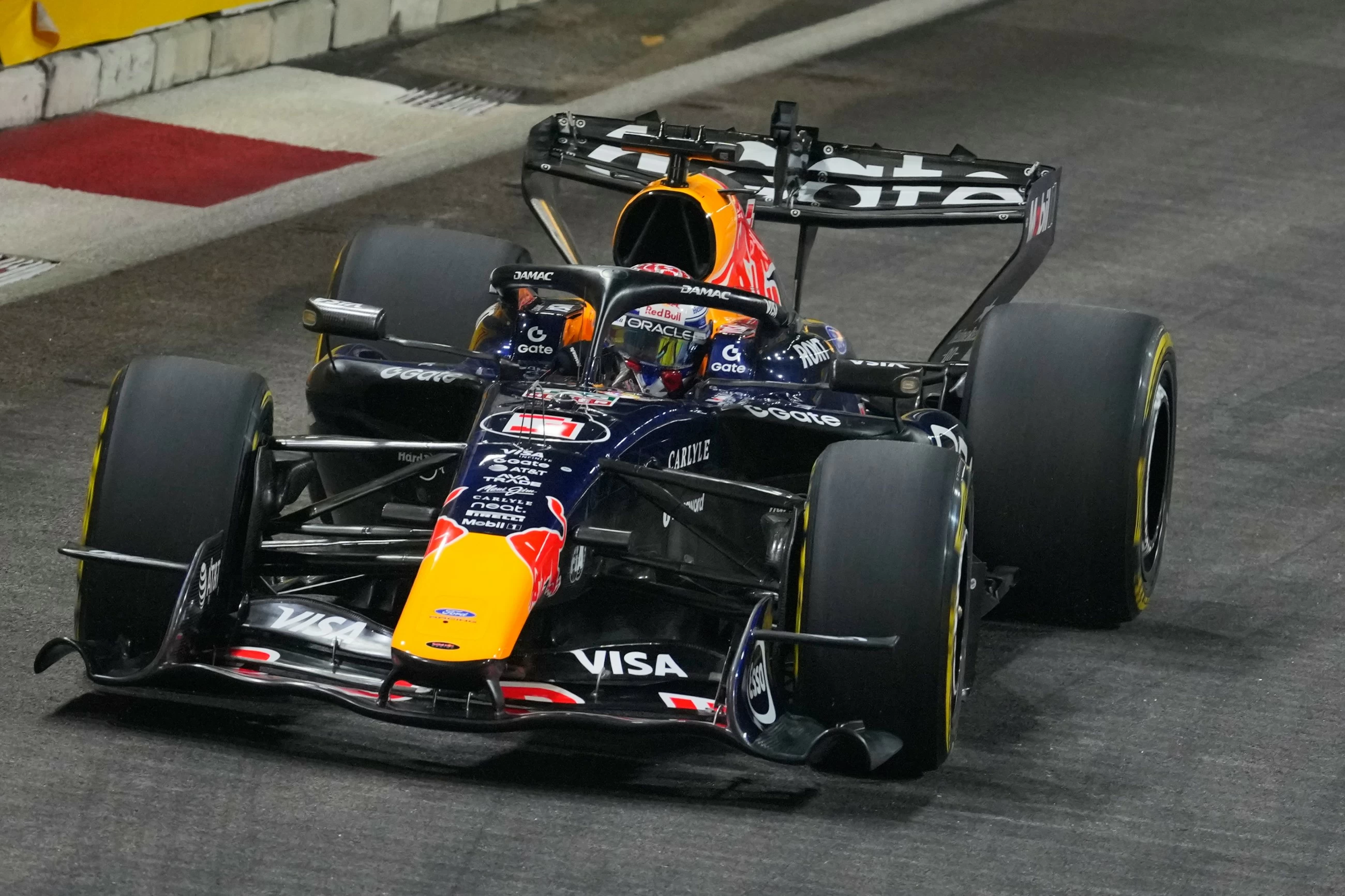 Verstappen bids to delay Antonelli's F1 coronation in US