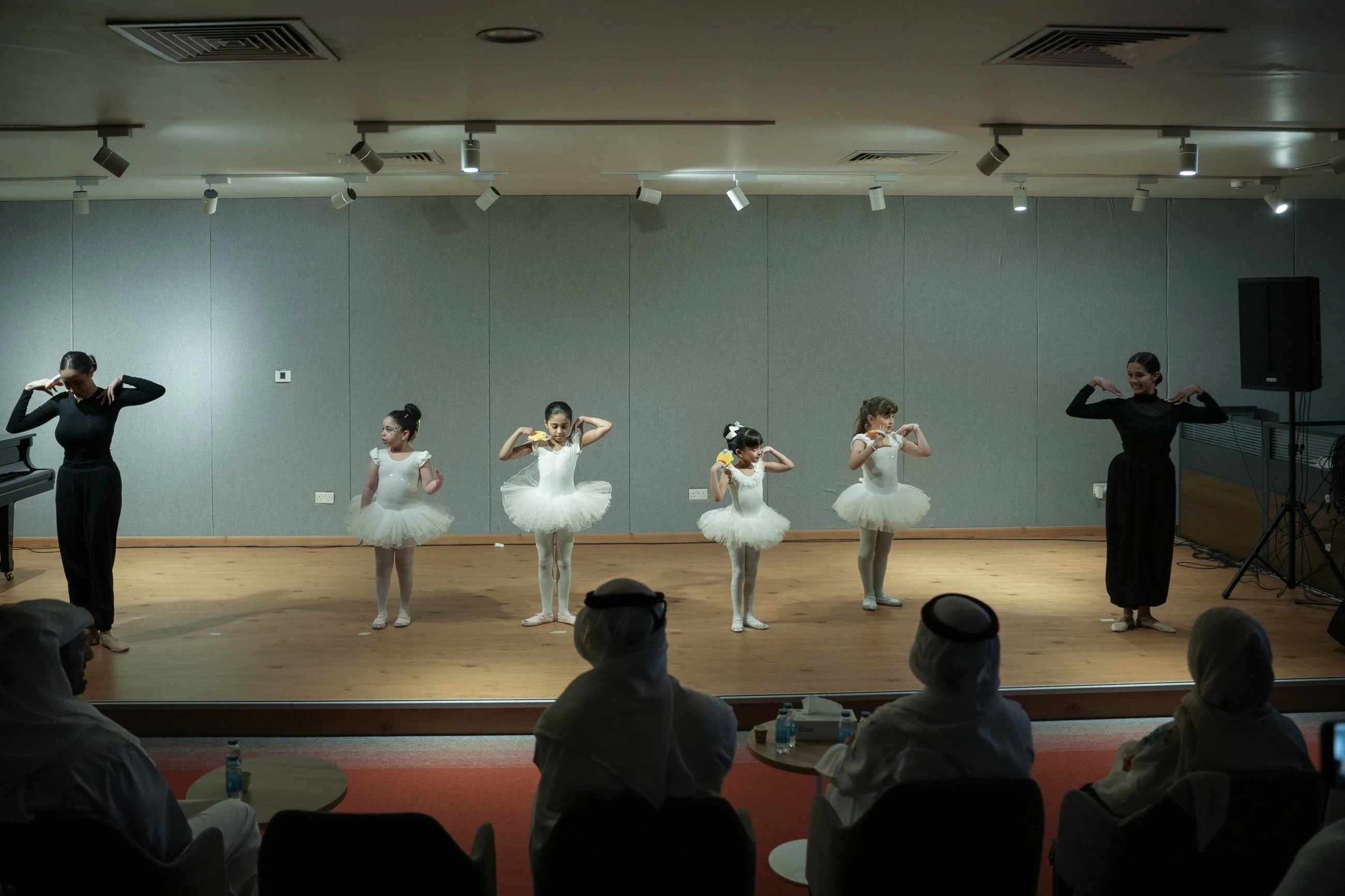 Sultan Bin Ahmed graces Rubu&rsquo; Qarn music event