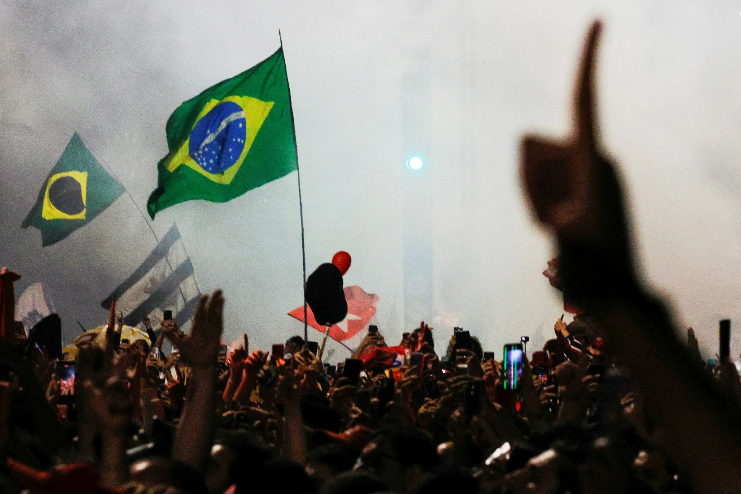 Brazil&rsquo;s Lula wins historic fourth term, Flavio Bolsonaro refuses to concede