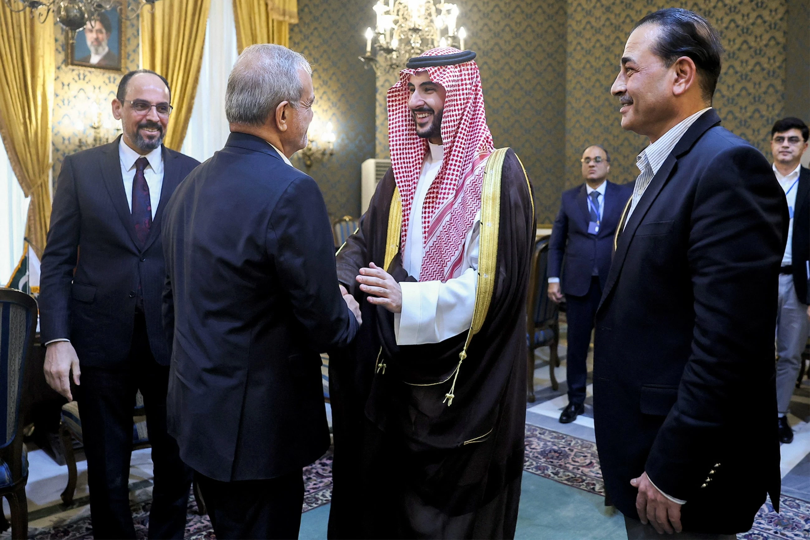 Iran holds 'very good' talks with Makkah pact nations on region's security