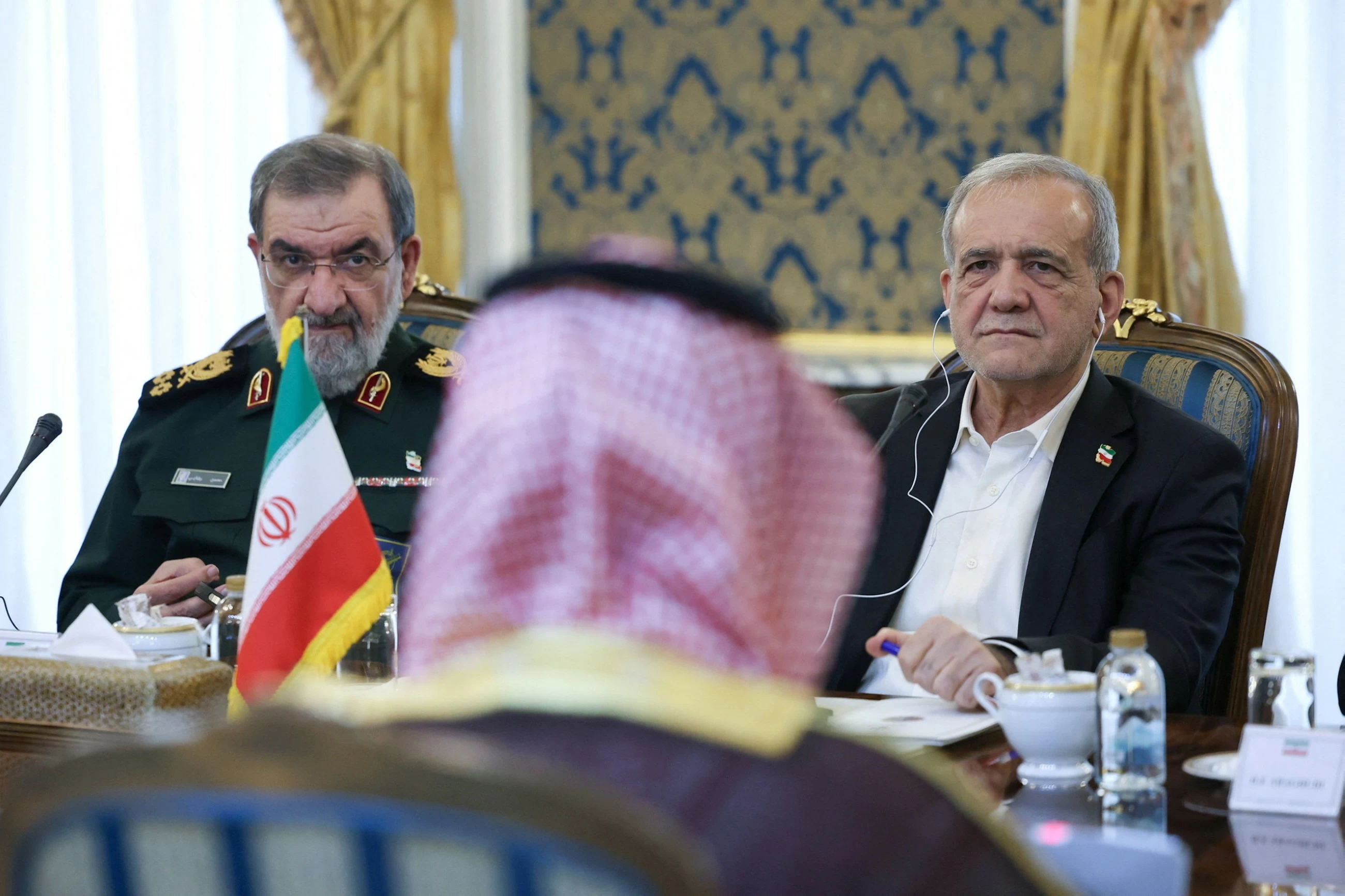 Iran holds 'very good' talks with Makkah pact nations on region's security