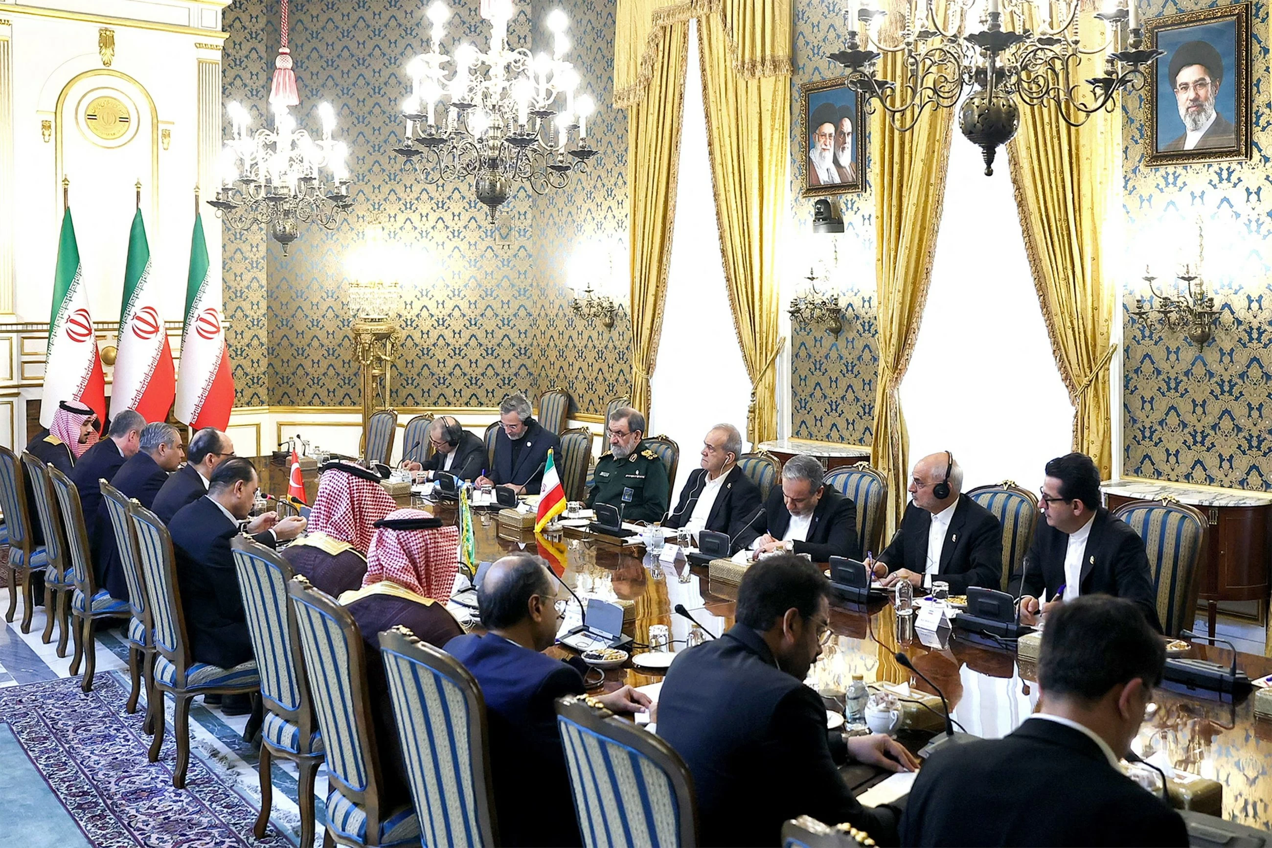 Iran holds 'very good' talks with Makkah pact nations on region's security