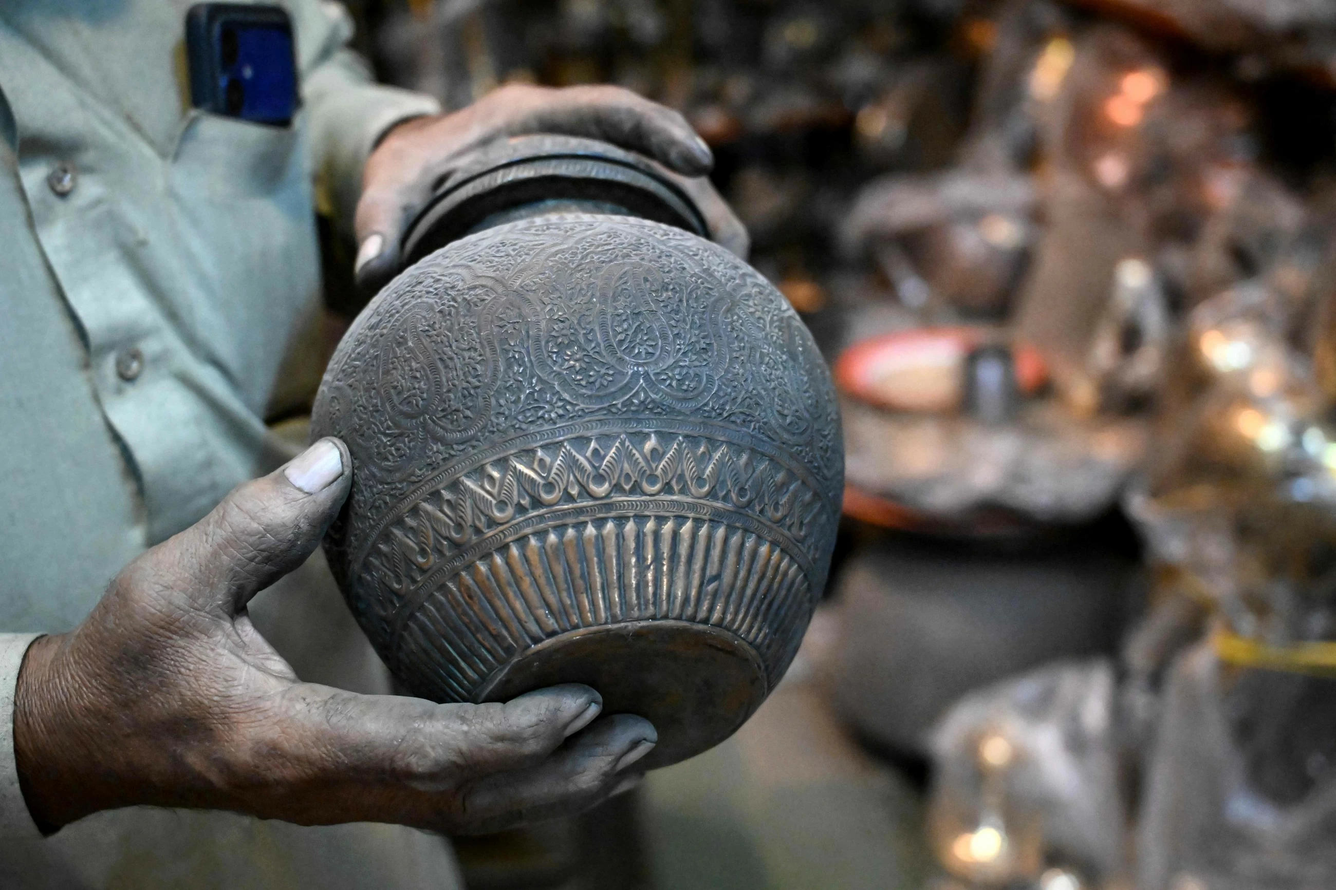 Pakistan's last antique restorers give old treasures new life