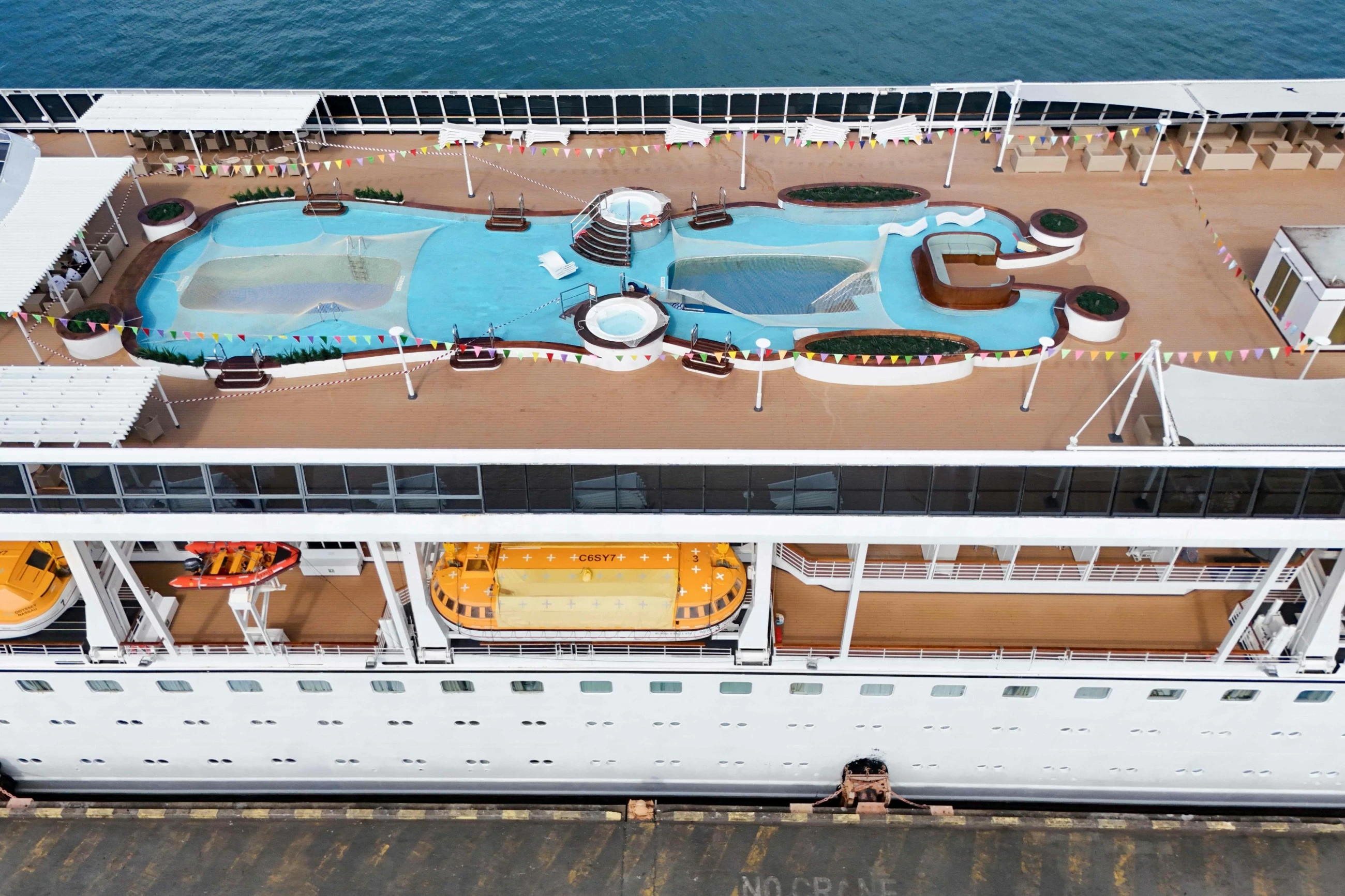 US cruise ship suspends global voyage due to fuel costs, stranding 200 passengers